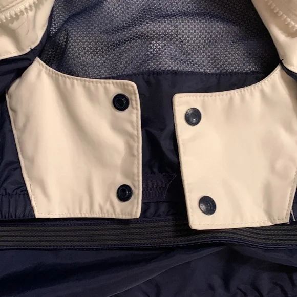 The North Face Women’s Snow Jacket SZ Medium - Picture 12 of 16